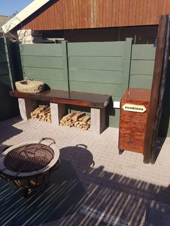 Imperani Guesthouse Ficksburg Eksteriør billede